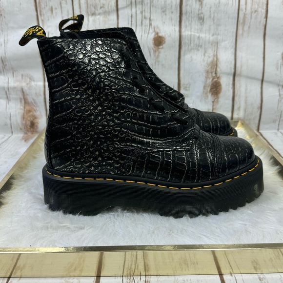 Dr. Martens Doc Martens Women's Sinclair Crocodile Quad Retro Platform Boots New - Picture 13 of 15
